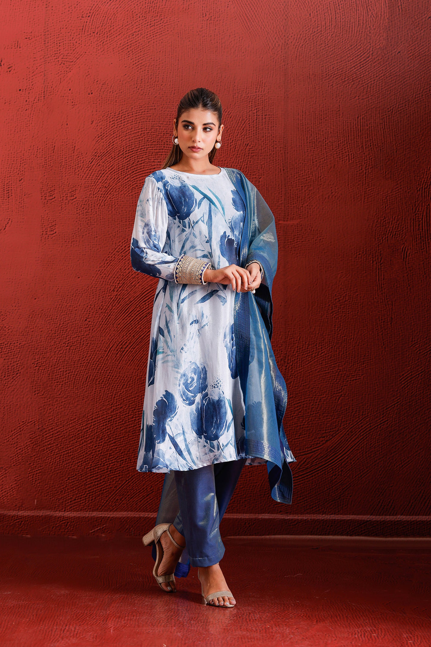 NAVY MARODI HAND WORK SUIT