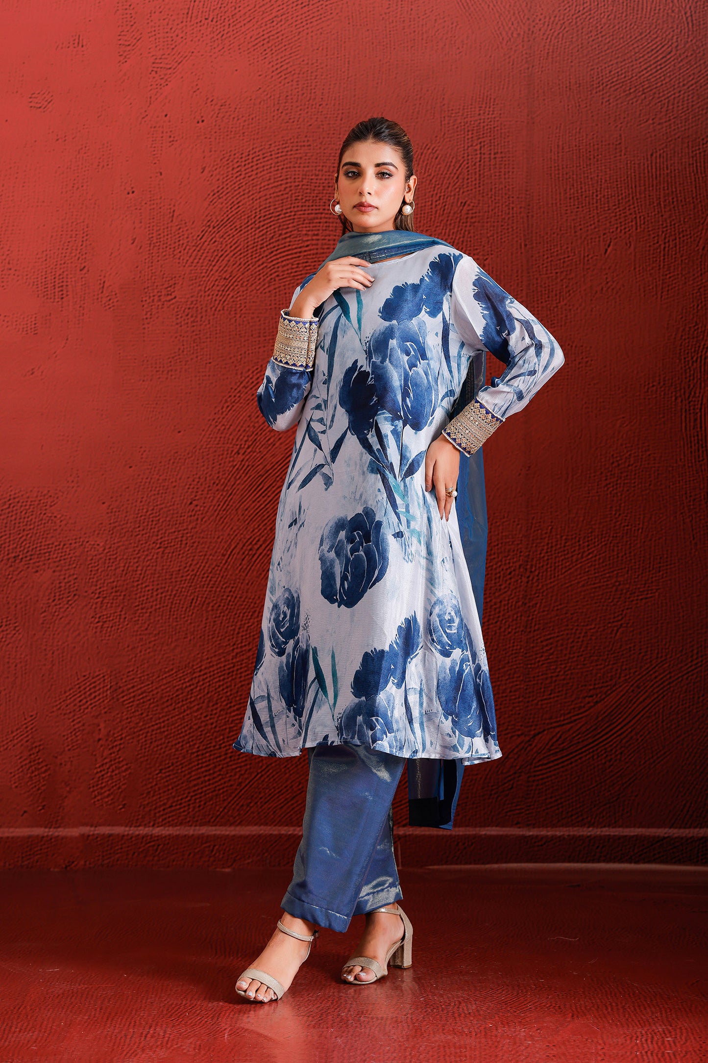 NAVY MARODI HAND WORK SUIT