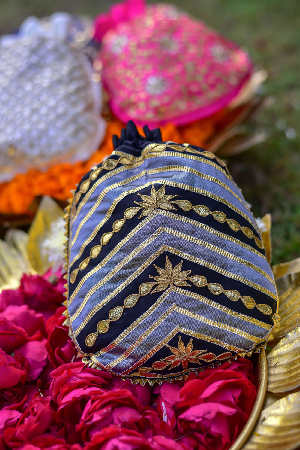 BLACK SILVER GOTA POTHLI BAG