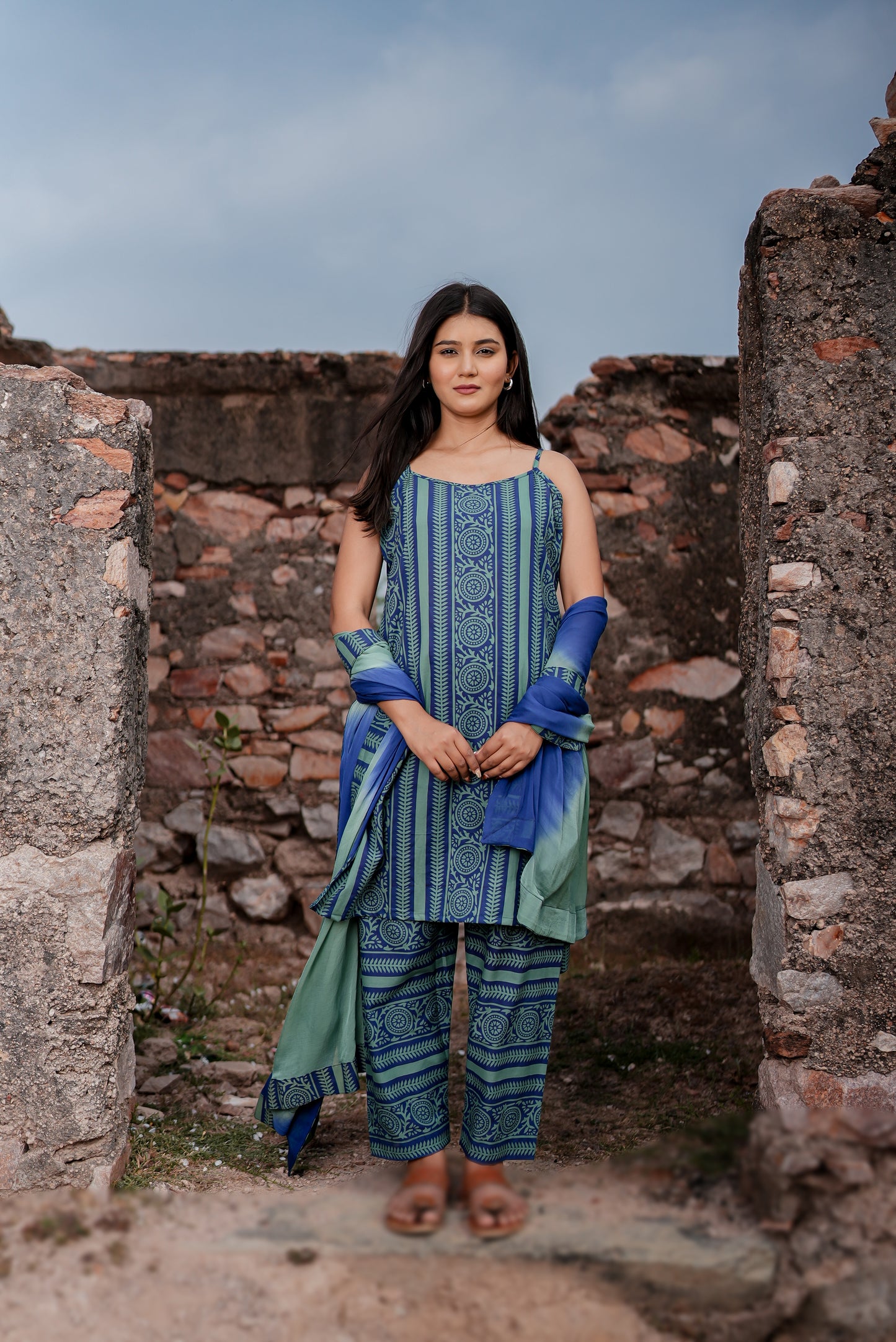 NAVY ROZAANA TWIN STYLER SET