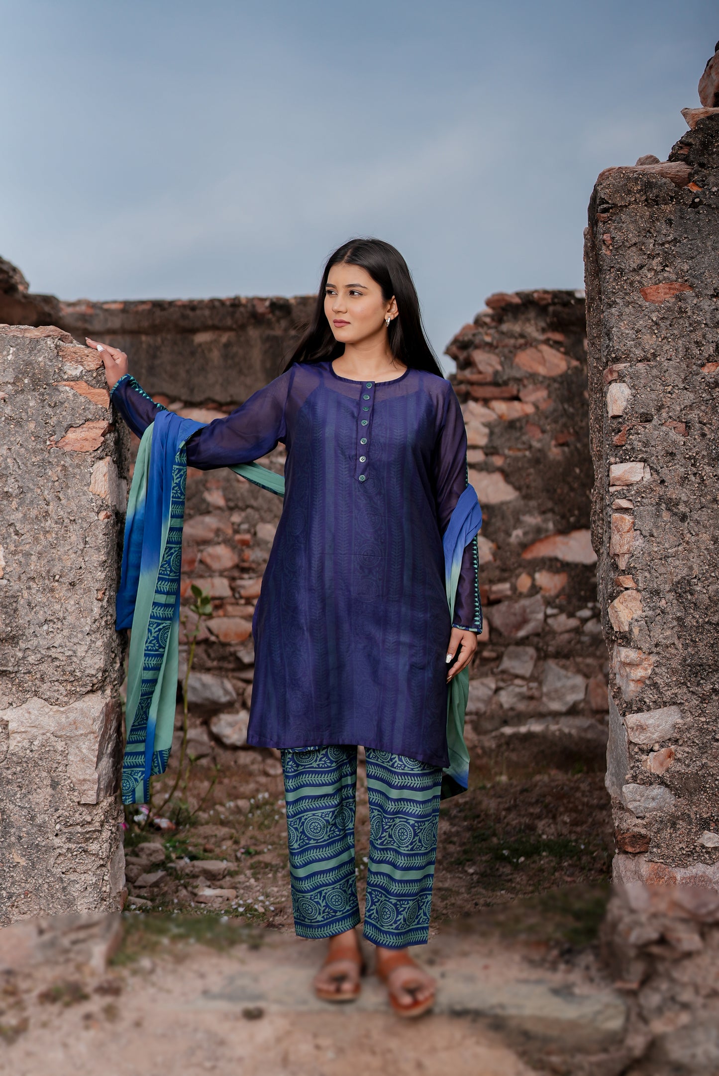 NAVY ROZAANA TWIN STYLER SET