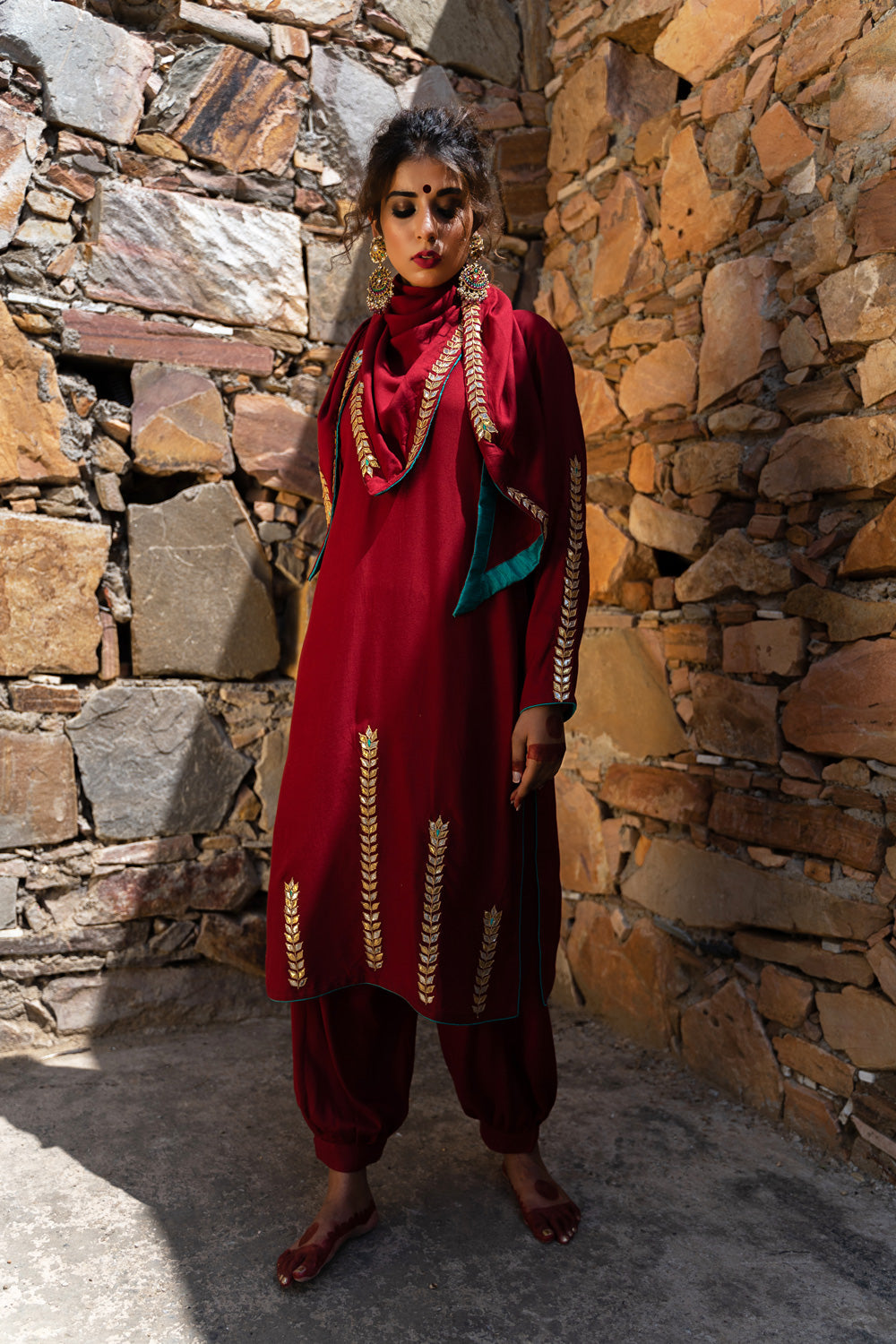 MAROON GOTAPATTI SUIT