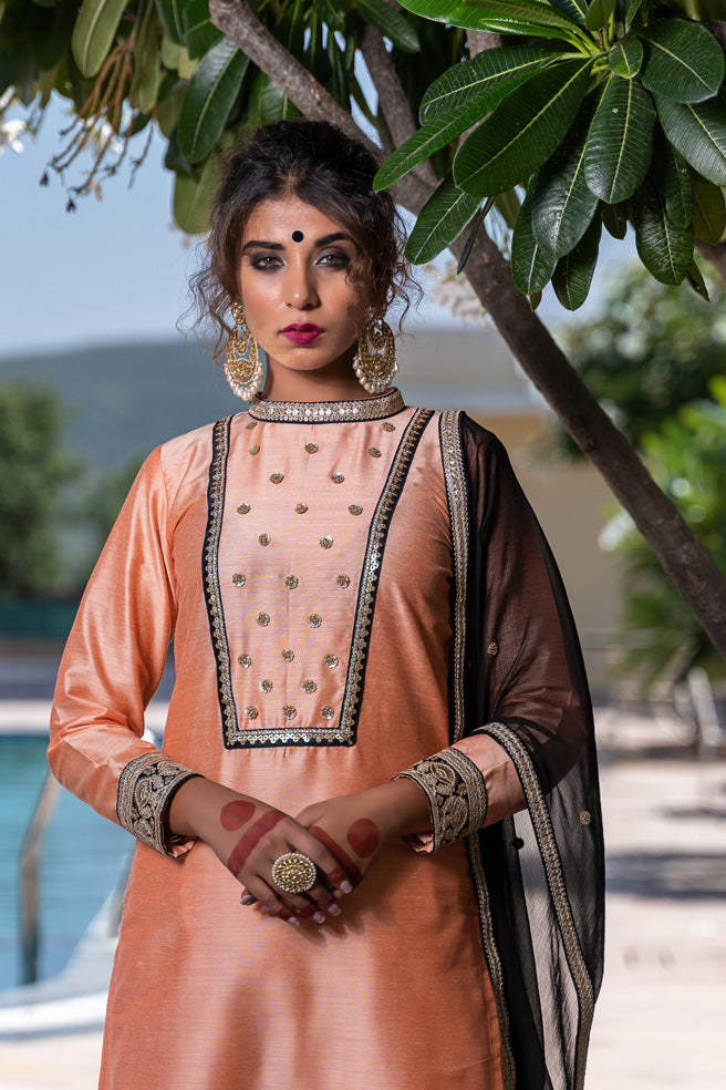 PEACH BLACK ROYAL SET