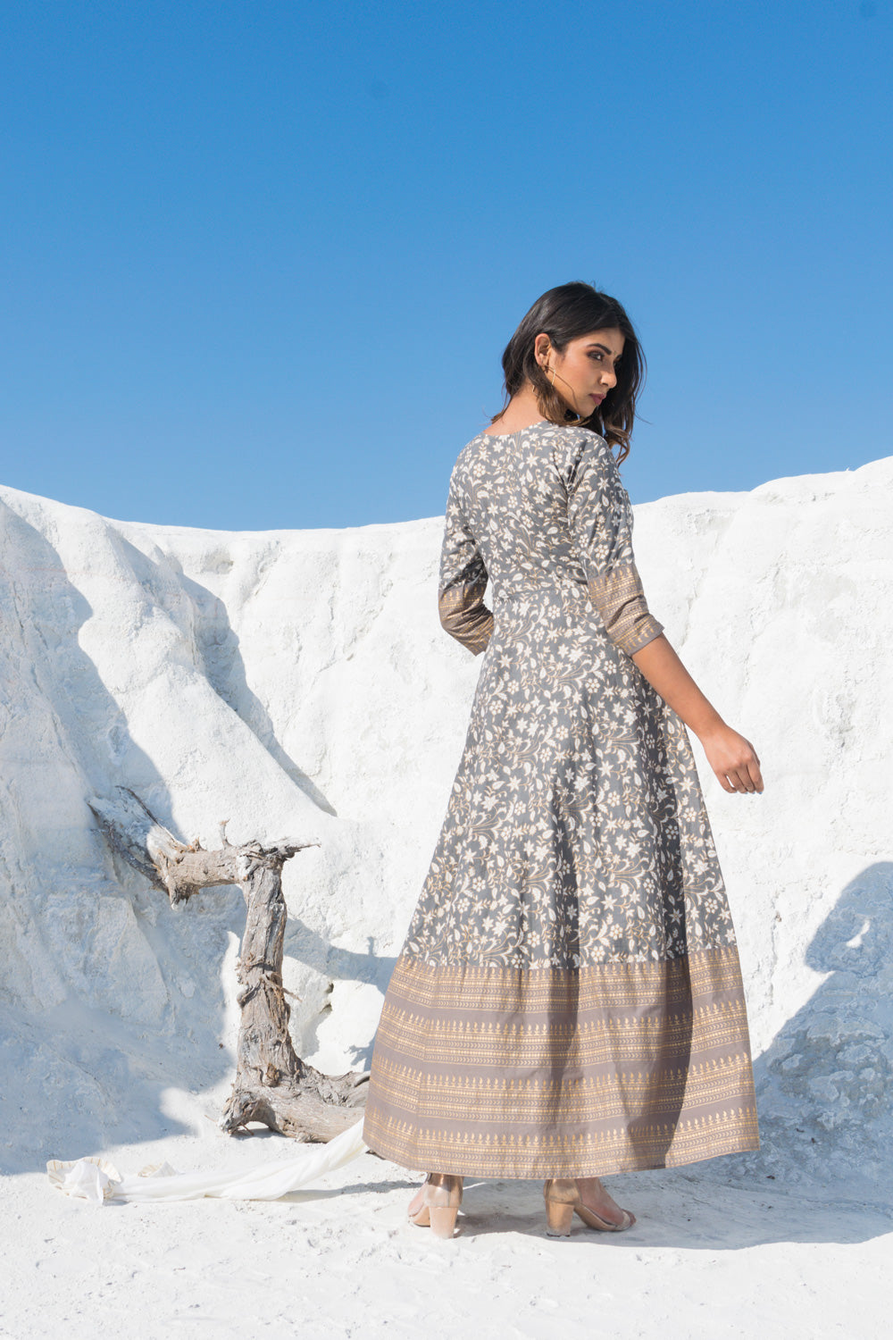 EARTHERN ANGARKHA SET