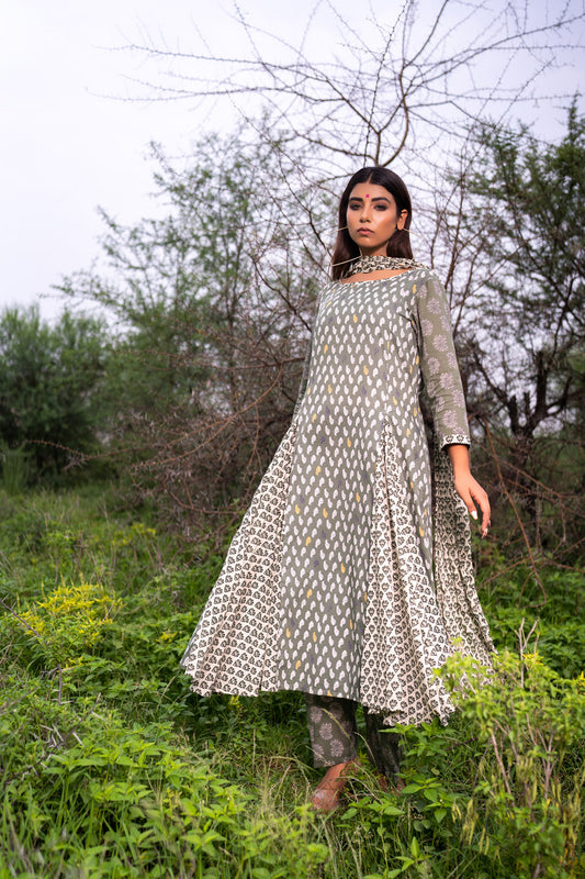 OLIVE MULTIPRINT SUIT