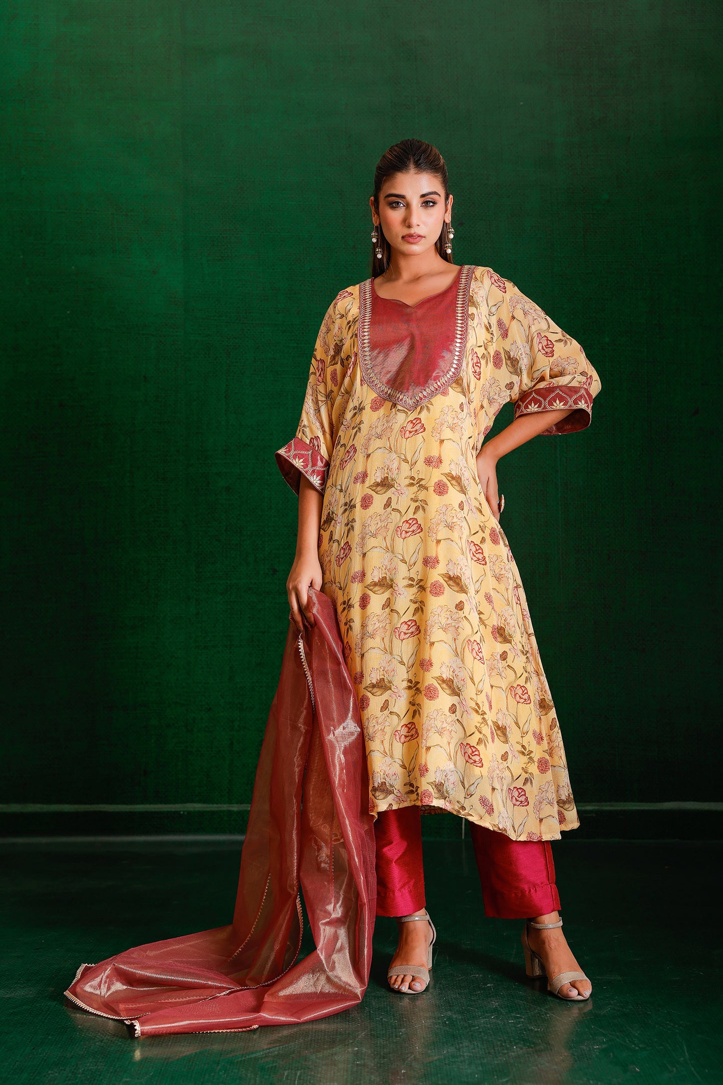 GOTAPATTI KAFTAN SUIT