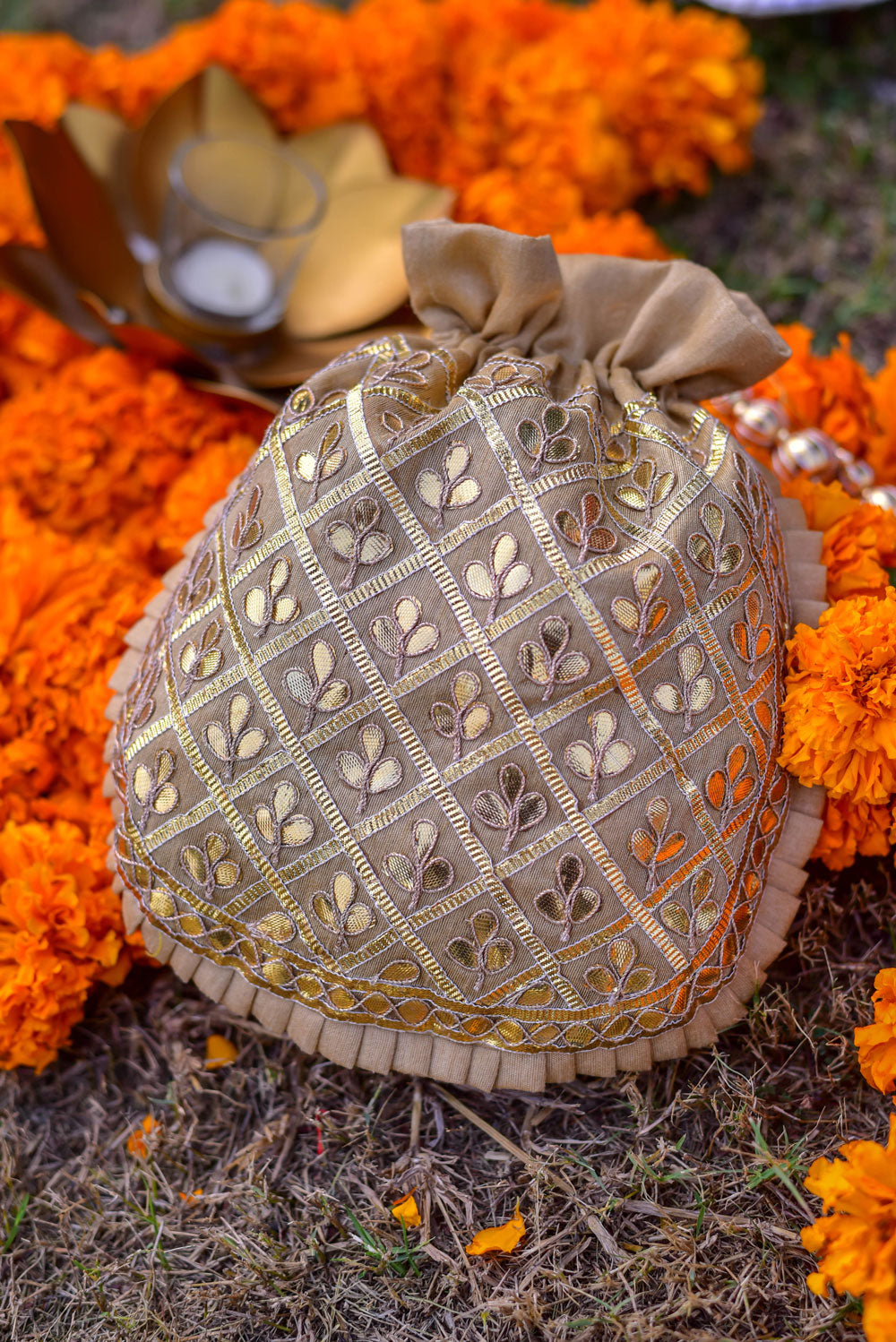 BEIGE GOLD GOTA POTHLI BAG