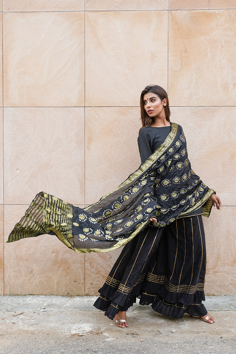 BLACK SHARARA SET
