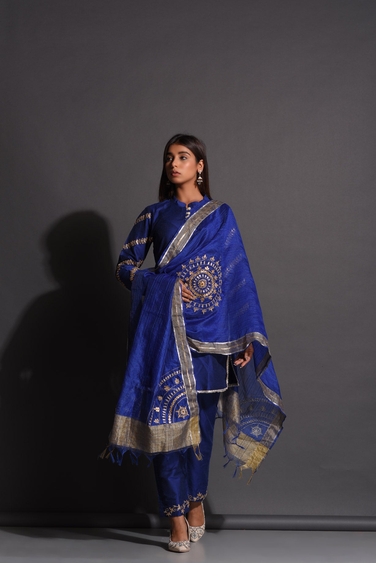 BLUE CHROMED GOTAPATTI SUIT