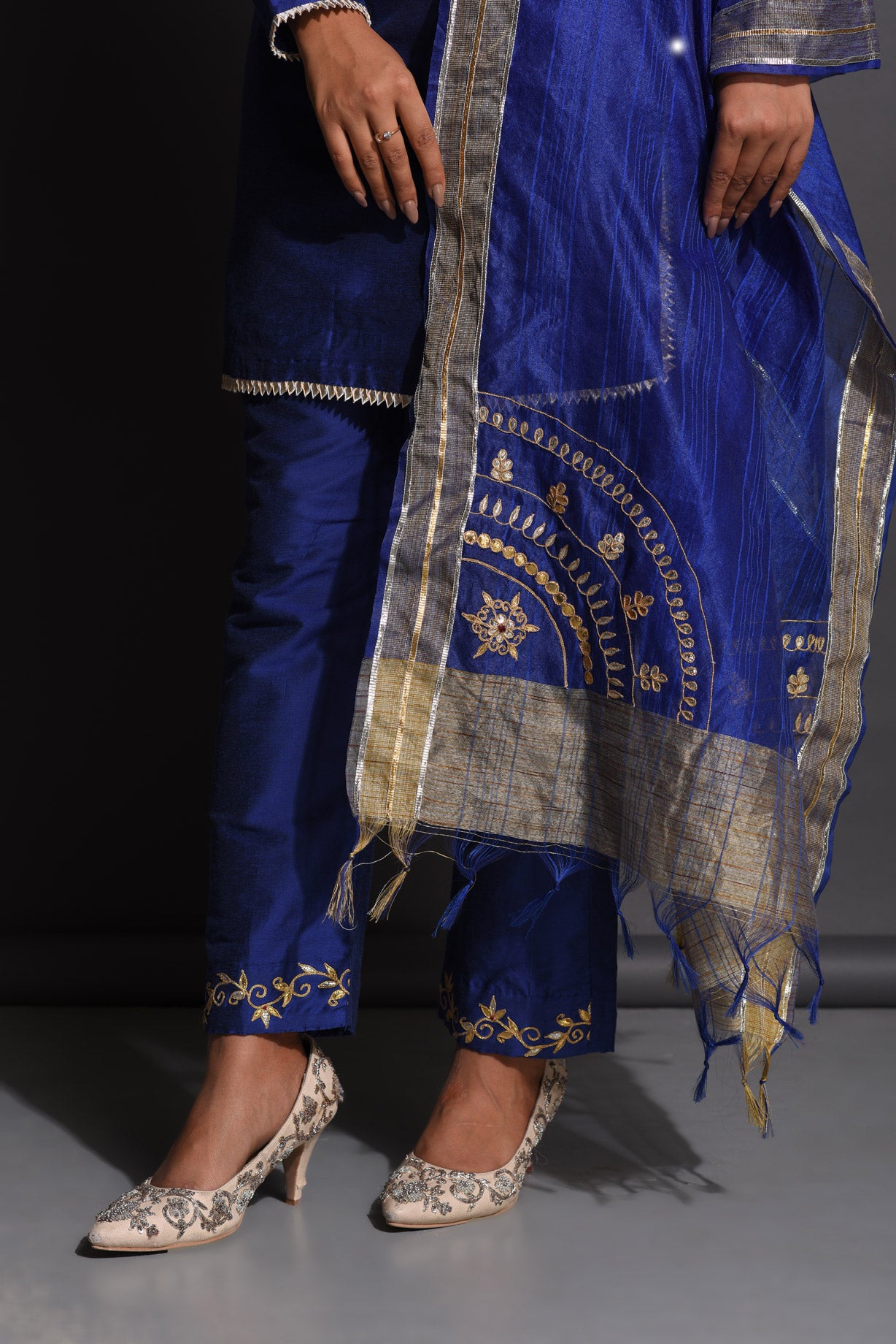BLUE CHROMED GOTAPATTI SUIT