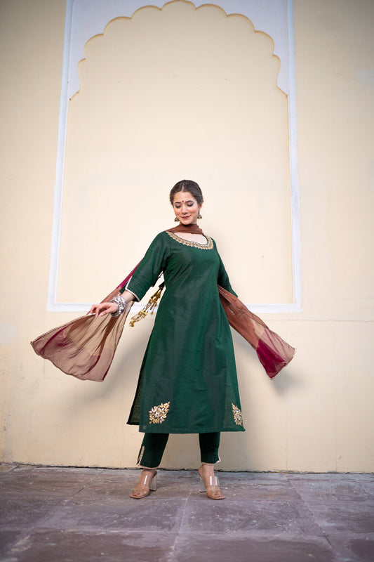 BOTTLE GREEN GOTAPATTI SUIT