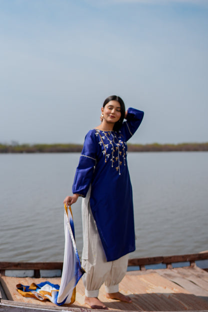 PERSIAN BLUE ROZAANA SET