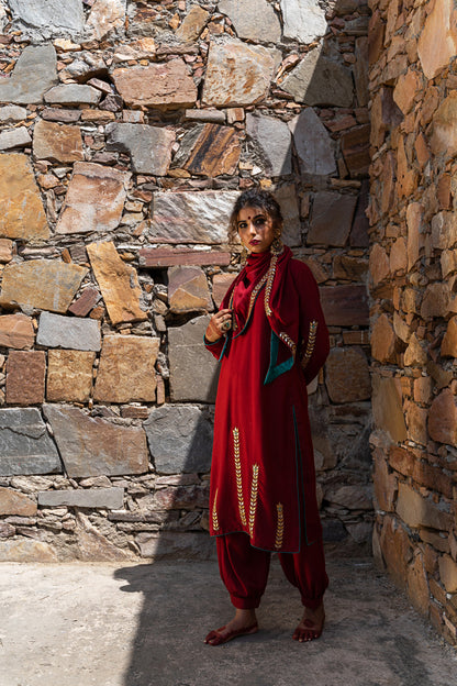 MAROON GOTAPATTI SUIT