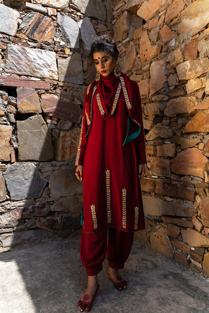 MAROON GOTAPATTI SUIT