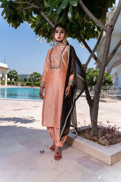 PEACH BLACK ROYAL SET