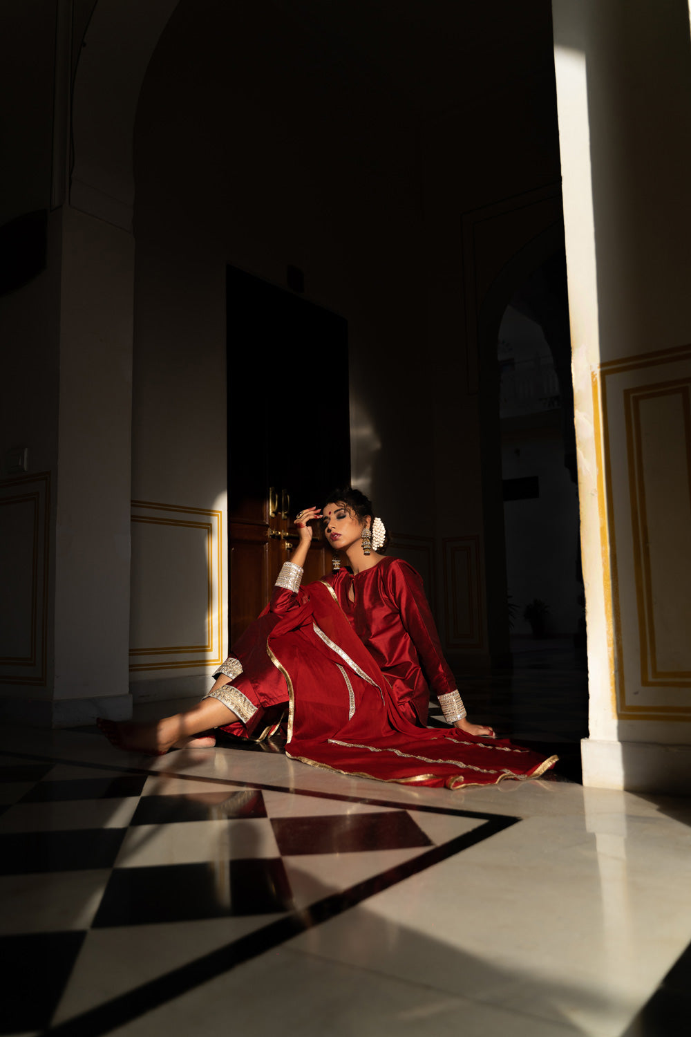 VINTAGE MAROON GREY SUITSET