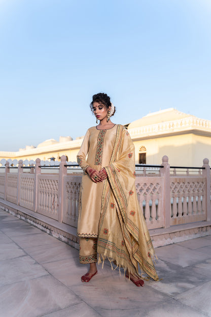 BEIGE MOGHUL SUIT