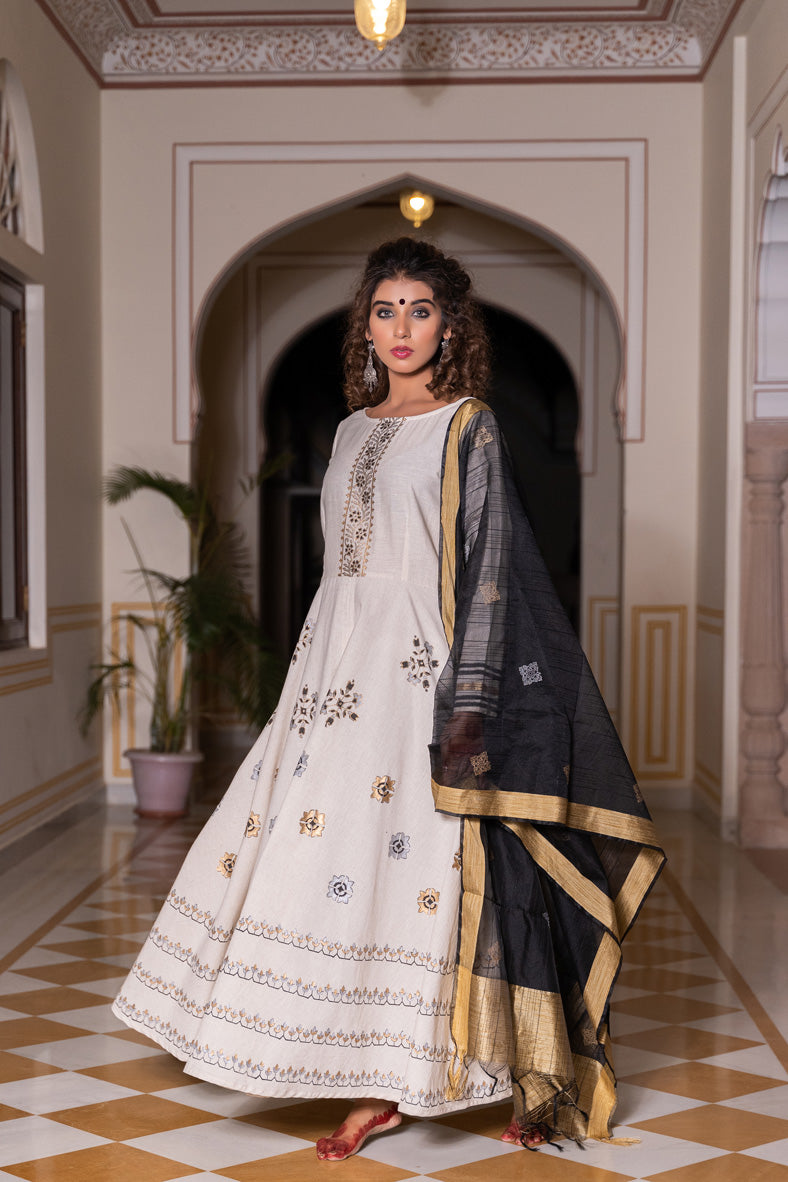 MONOCHROME ANARKALI SET