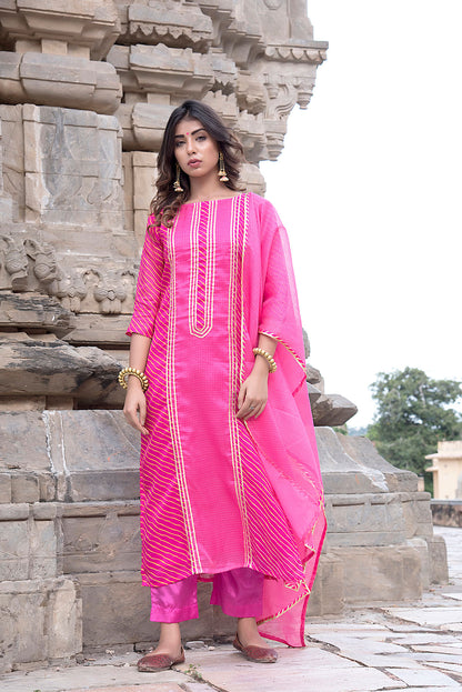 FUSCIA PANELLED GOTA SUIT SET
