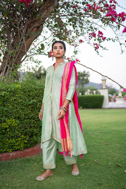 GREEN PINK GOTAPATTI SUIT