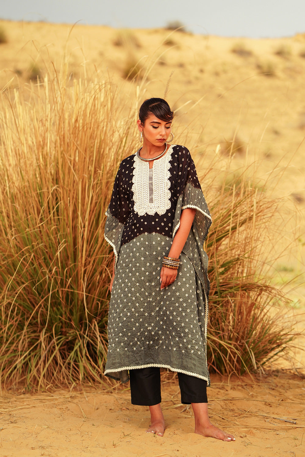 MONOCHROME KAFTAN SET