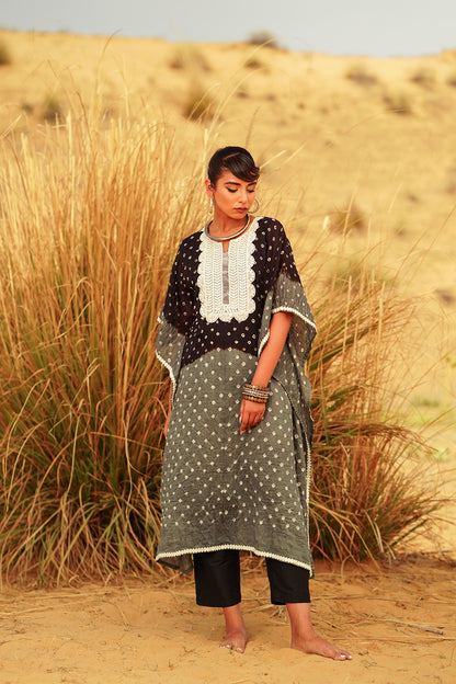 MONOCHROME KAFTAN SET