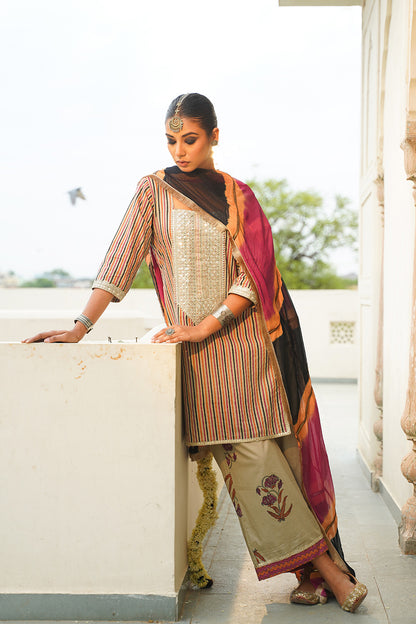 RANG WOMEN'S SET