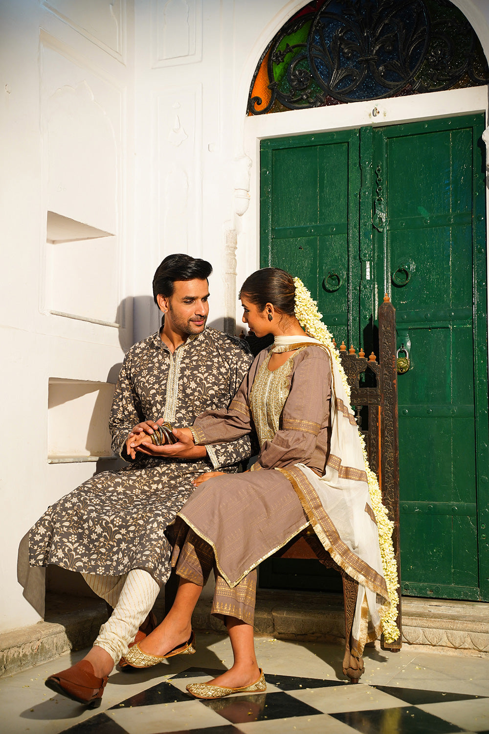 VINTAGE GREY COUPLE SET