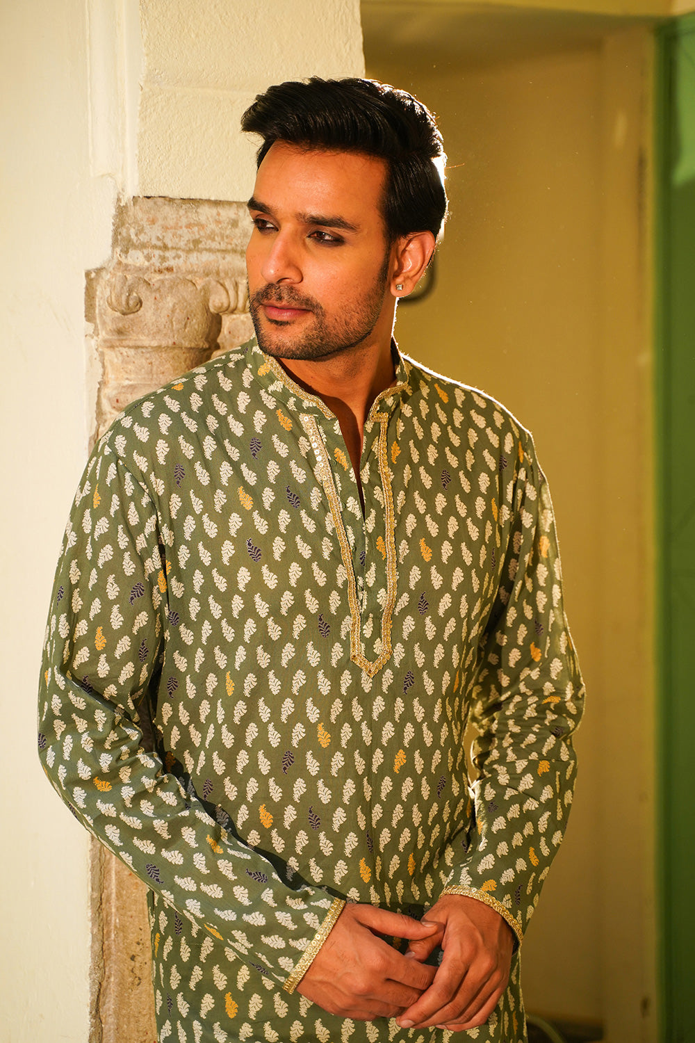 OLIVE MEN'S KURTA