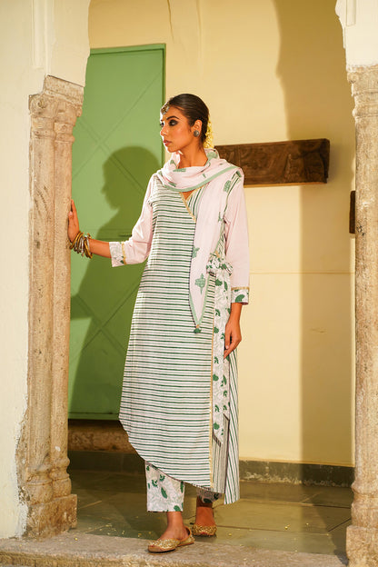 WOMEN'S ASSYMETRIC ANGARKHA SET