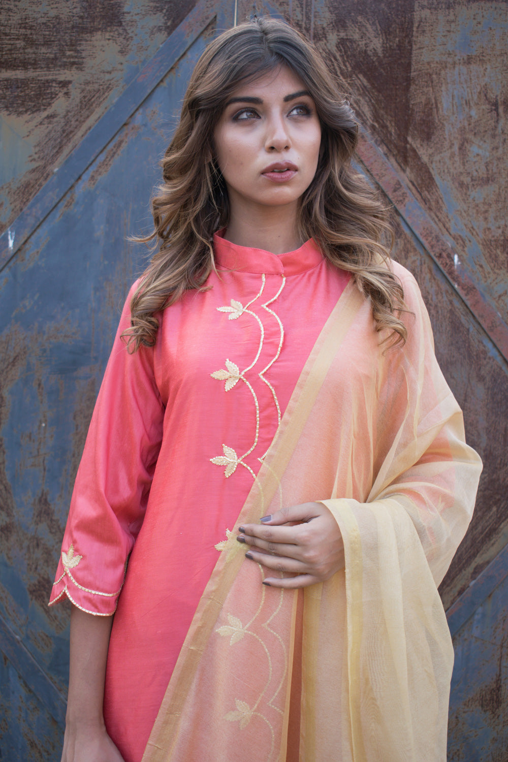 PEACH GOTA CUTWORK SET