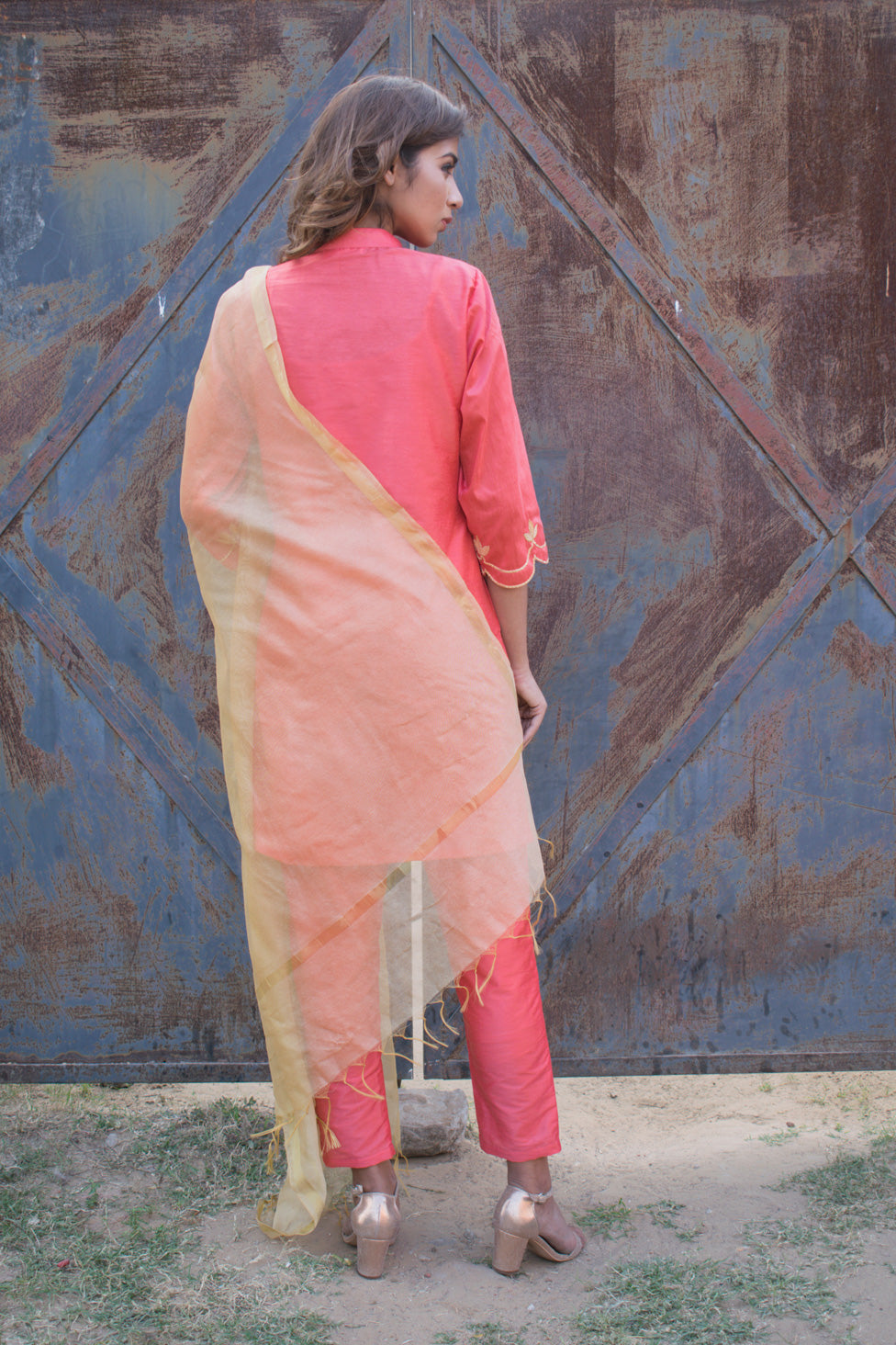 PEACH GOTA CUTWORK SET