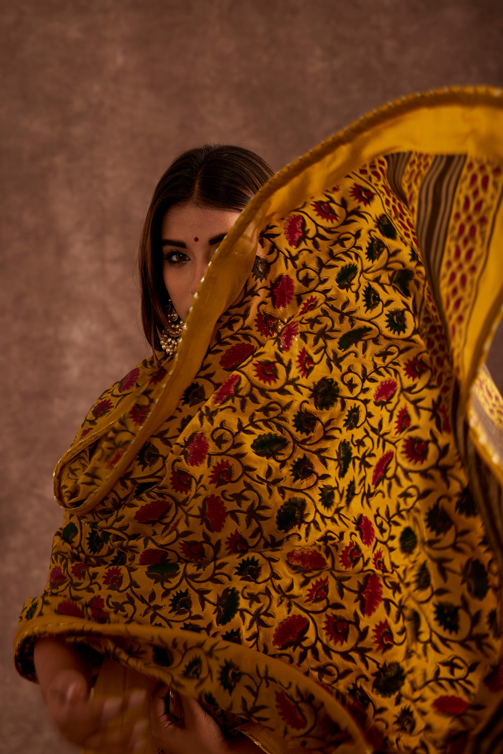 MUSTARD HANDBLOCKED SUIT