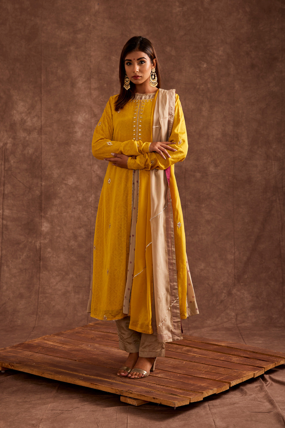 GOTAPATTI JACKETED SUIT SET