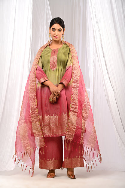 SHADED MEHNDI SUKOON SET