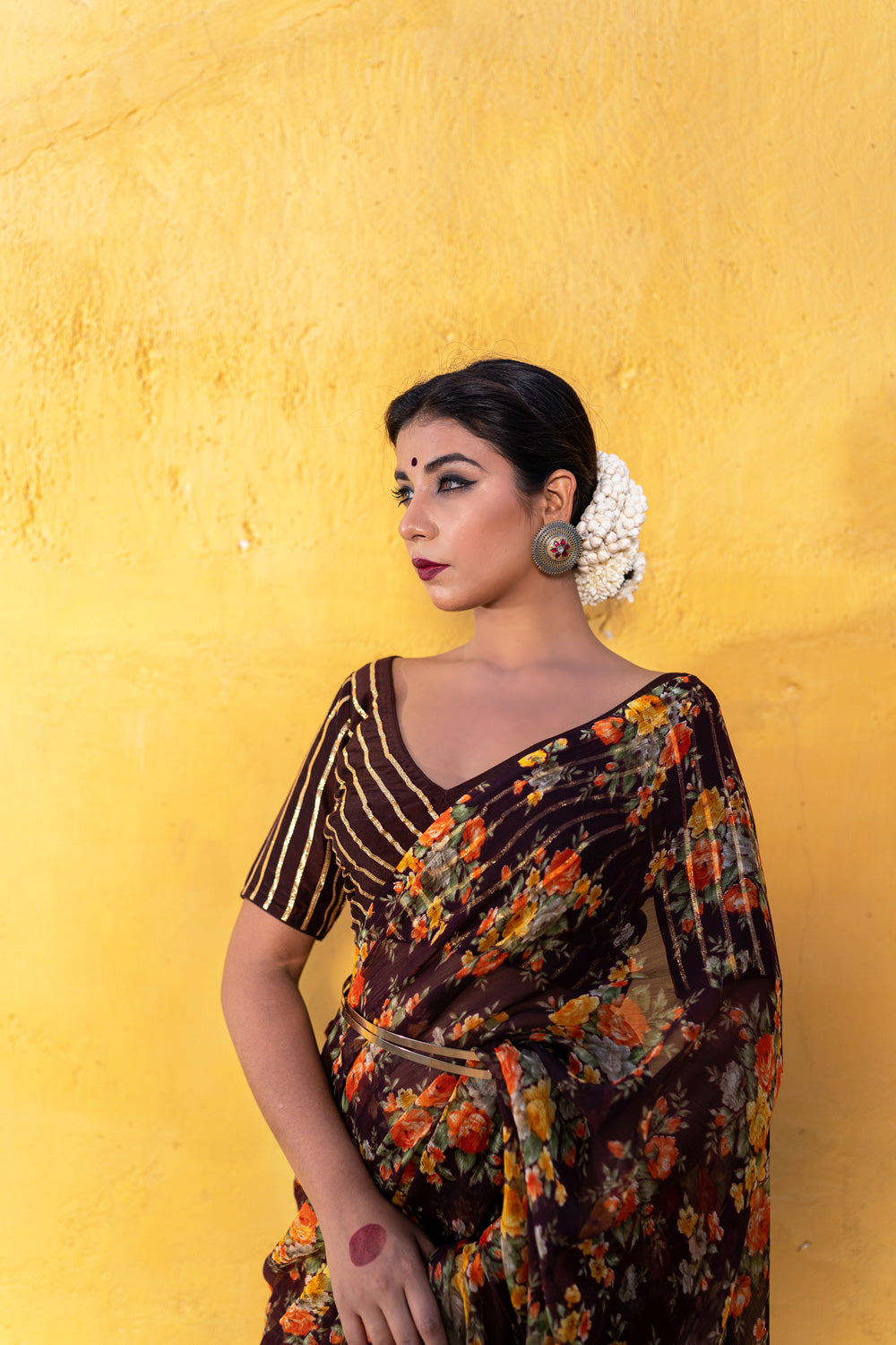 VINTAGE BROWN RUFFLE SAREE