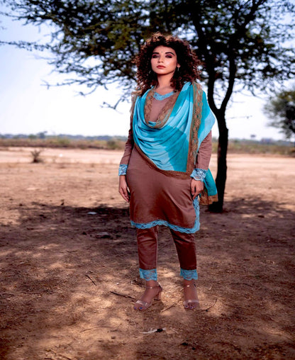 BROWN KURTA SET WITH BLUE DUPATTA