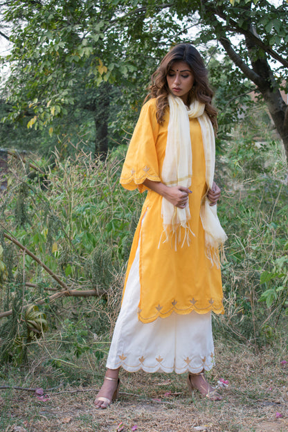 YELLOW OFFWHITE CUTWORK SET